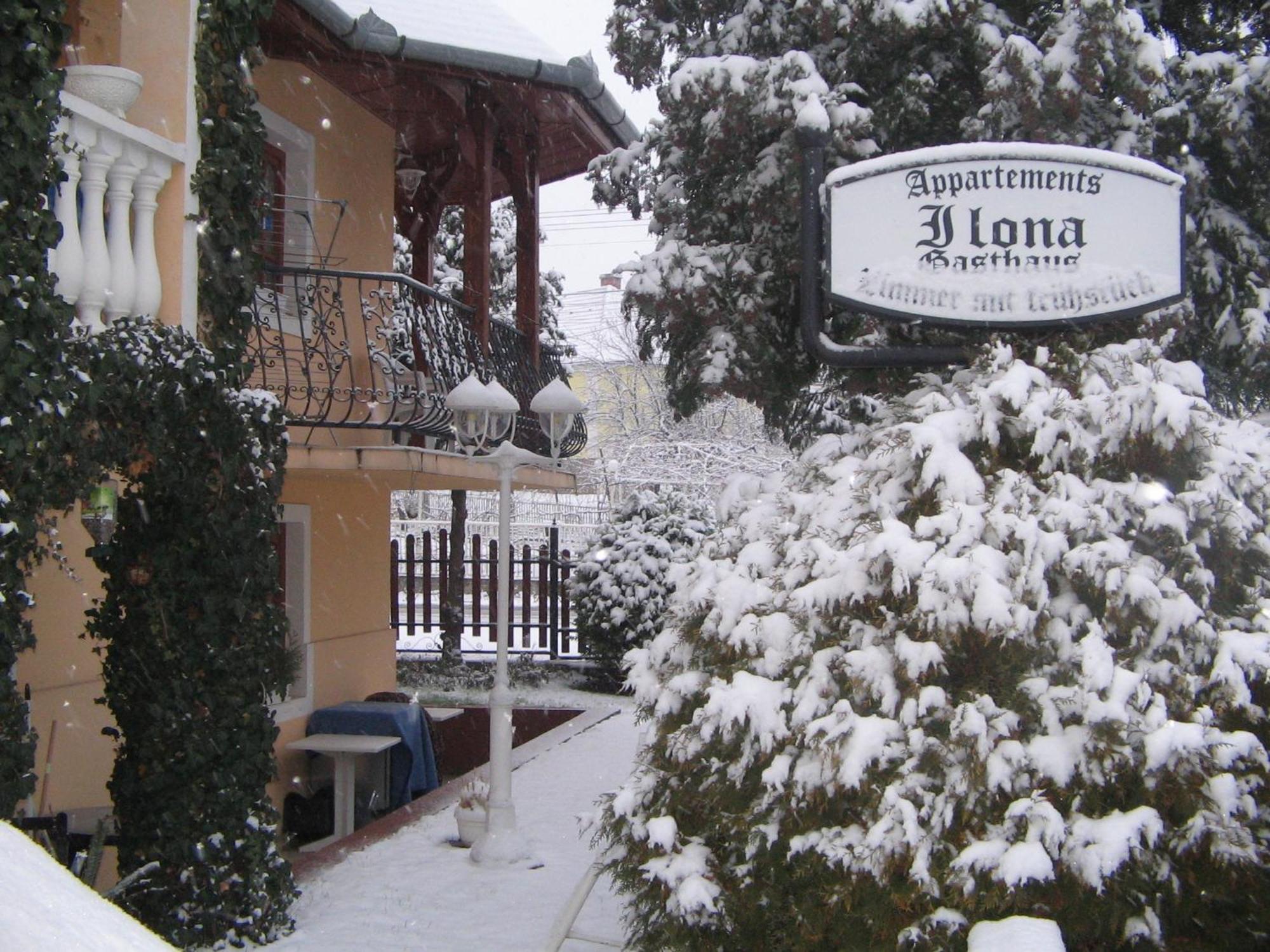 Ilona Kis Kastely Panzio Hotel Keszthely Ngoại thất bức ảnh