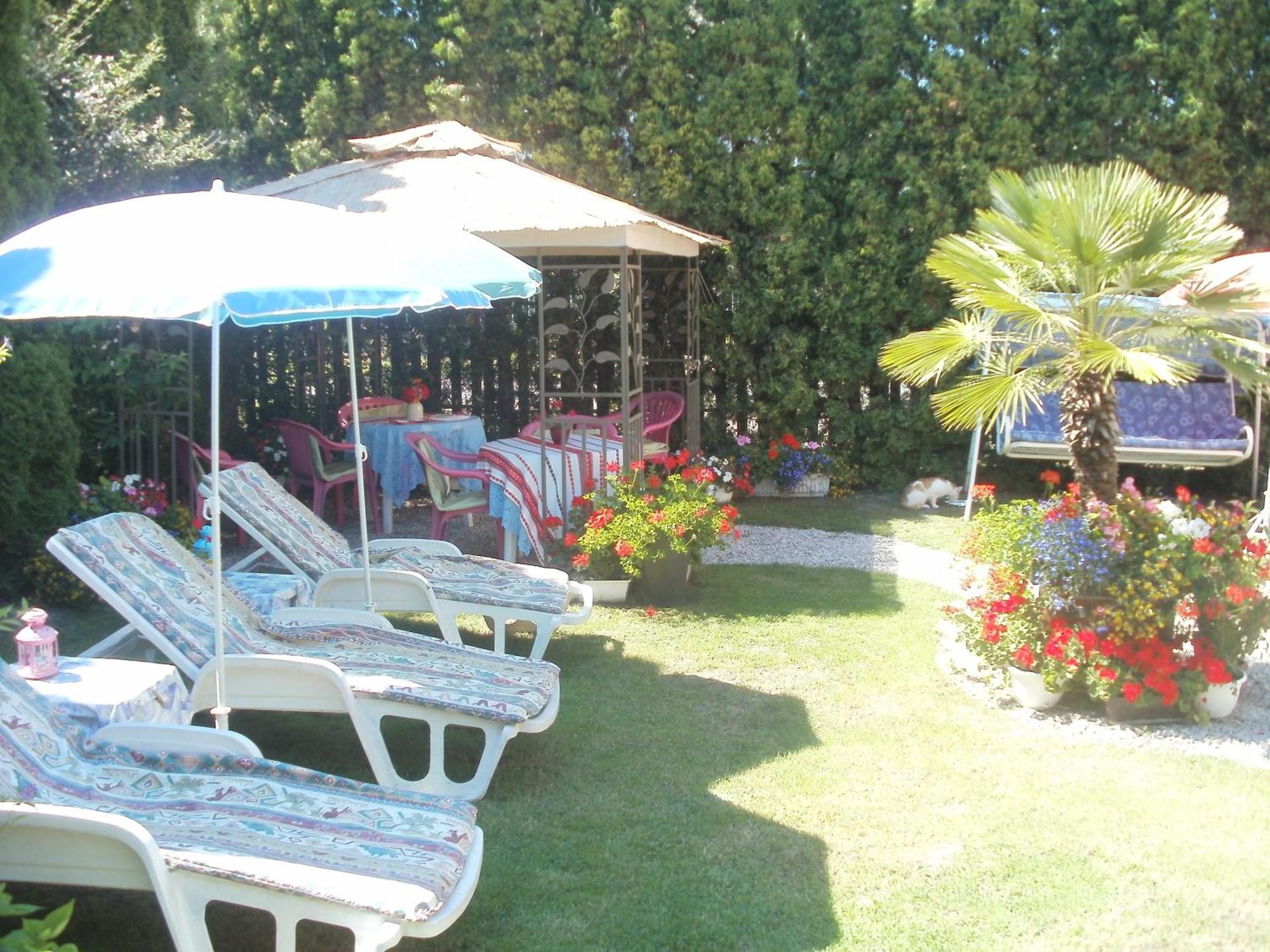 Ilona Kis Kastely Panzio Hotel Keszthely Ngoại thất bức ảnh